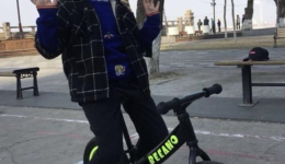 一名山东宝妈的自述:我为什么要给儿子买儿童平衡车