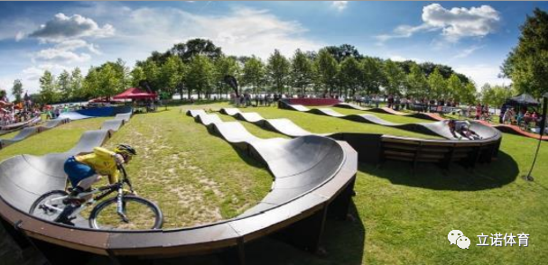 绿地725赛平衡车